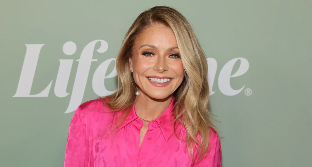 Is Kelly Ripa Pregnant